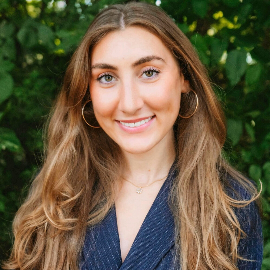 Elizabeth Lees headshot